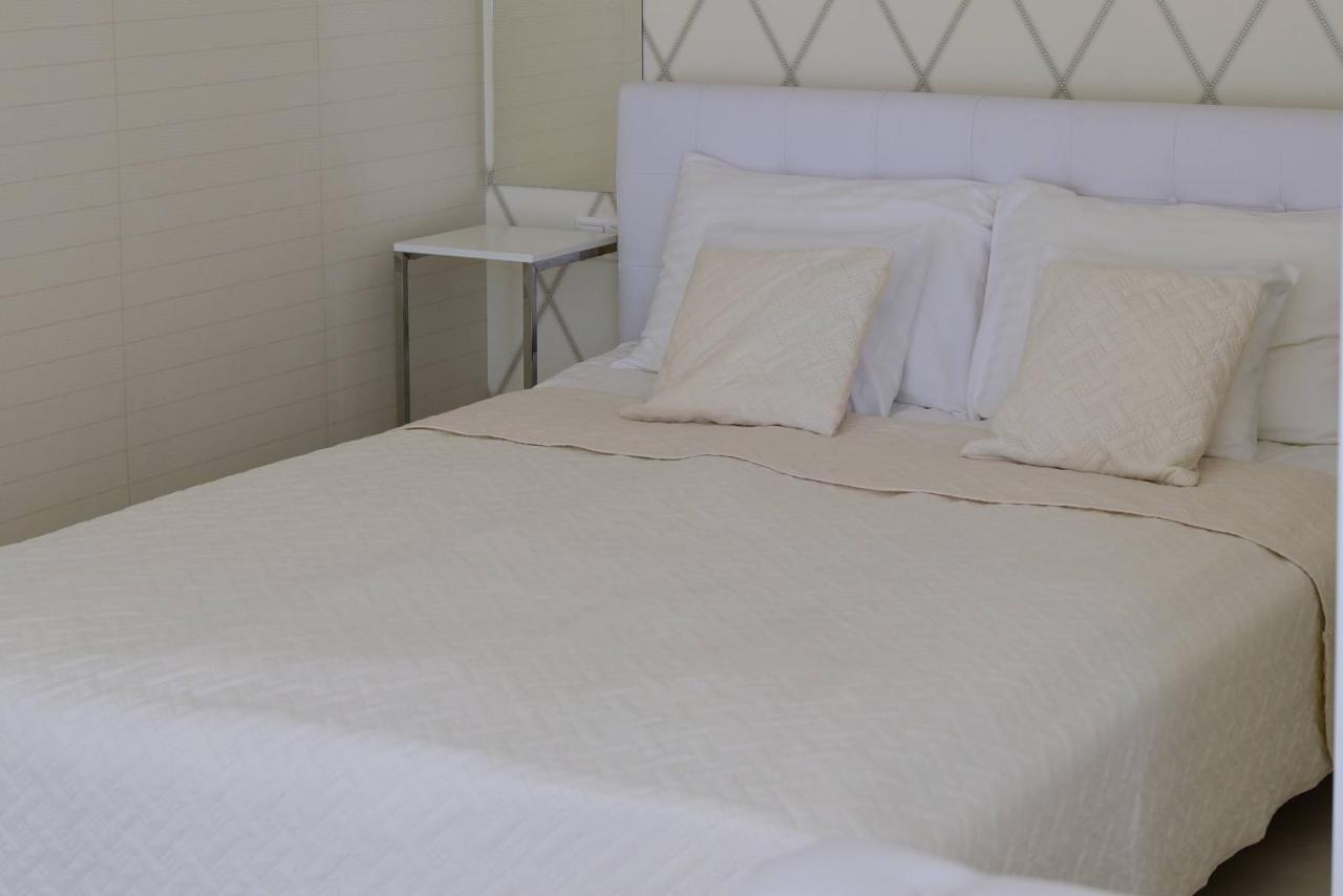 Cloe Apartman Szegedin Exterior foto